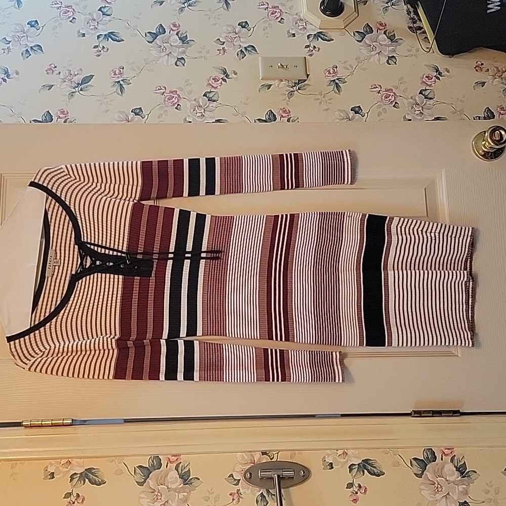 Long-sleeved dress